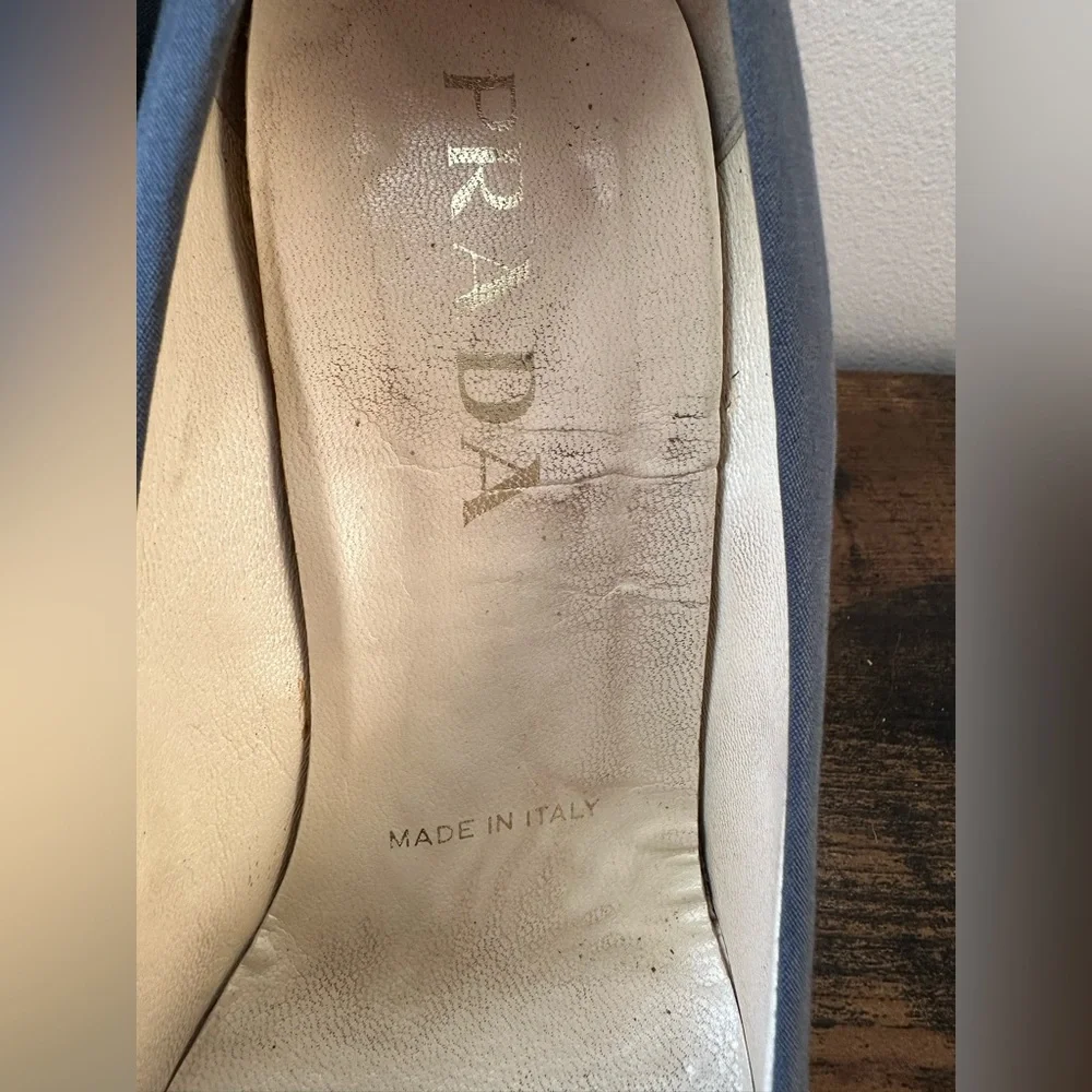 Vintage Prada acrylic buckle blue pump size 36.5 - Picture 8 of 13